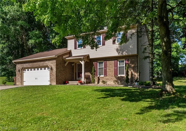 3rd image of 511 Stoneybrook Ln, Canfield, OH 44406 | MLS# 5222148