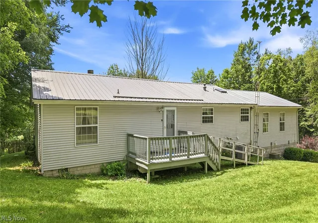 Homes for sale in Lisbon, OH | 7150 Hoffee Rd, Lisbon, OH 44432 | MLS# 5222391