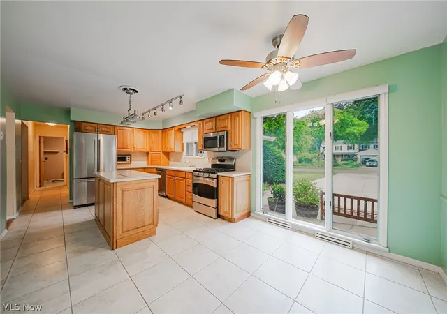 Homes for sale in North Olmsted, OH | 6531 Brighton Dr, North Olmsted, OH 44070 | MLS# 5221717