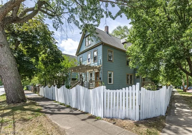 1st image of 3290 W 17th St, Cleveland, OH 44109 | MLS# 5222403