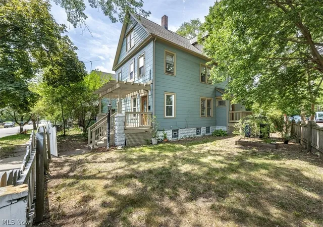 2nd image of 3290 W 17th St, Cleveland, OH 44109 | MLS# 5222403