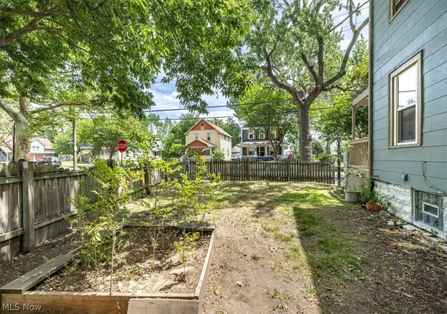 35th image of 3290 W 17th St, Cleveland, OH 44109 | MLS# 5222403
