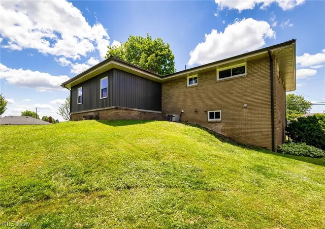 3rd image of 100 Valley Rd, Mingo Junction, OH 43938 | MLS# 5222400
