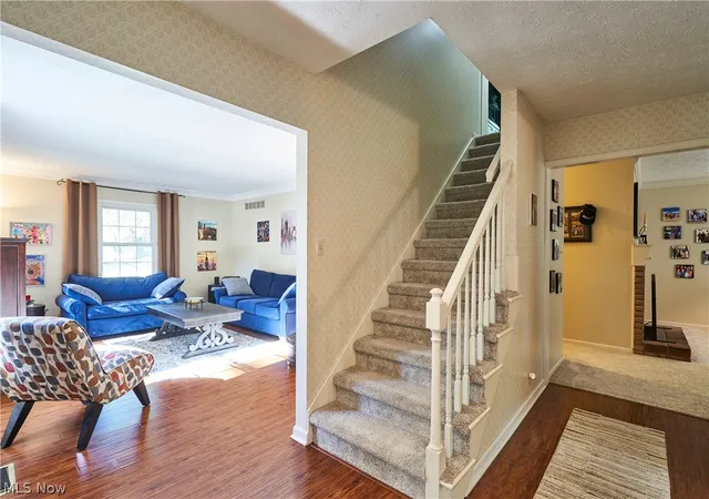 2nd image of 3447 Tennyson Dr, Fairlawn, OH 44333 | MLS# 5221814