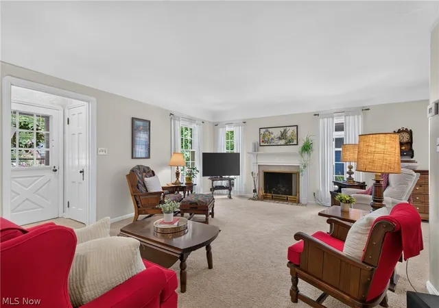 Homes for sale in Cleveland Heights, OH | 2539 Kingston Rd, Cleveland Heights, OH 44118 | MLS# 5222118