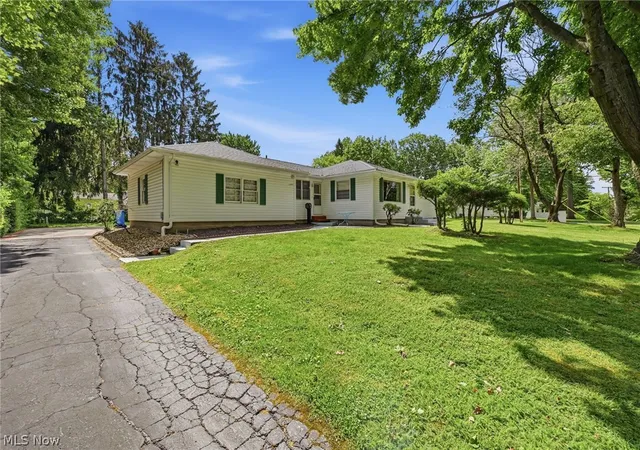 Homes for sale in Kent, OH | 1499 Morris Rd, Kent, OH 44240 | MLS# 5221894