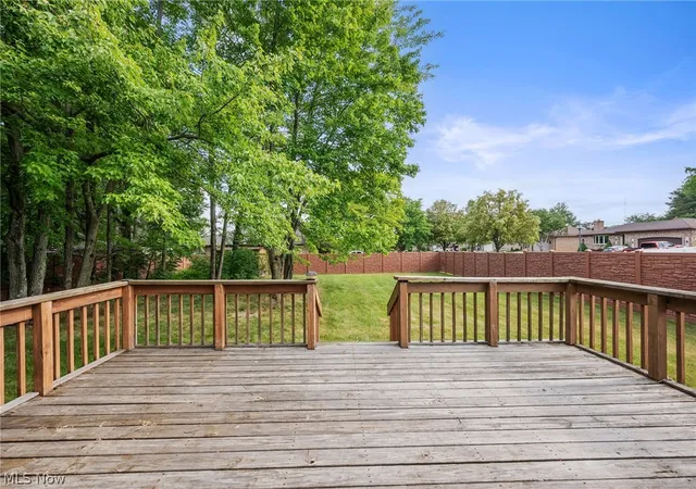 Homes for sale in Parma, OH | 6602 Night Vista Dr, Parma, OH 44129 | MLS# 5220266