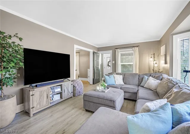 Photo 4 of Single family home for sale at 247 Highland Ave, Wadsworth, OH 44281 | MLS# 5222482 | Listing updated on 2026-08-21