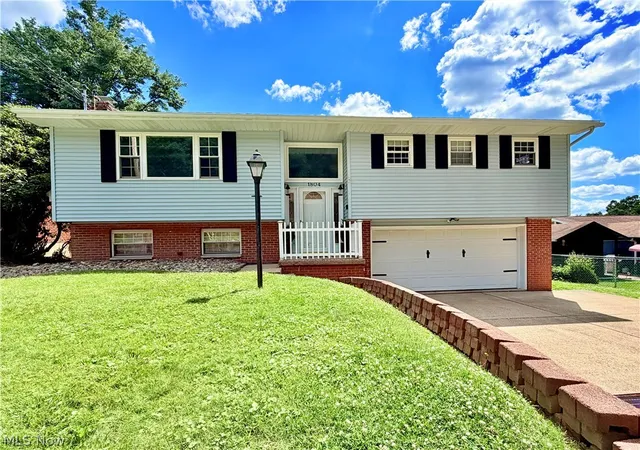 Homes for sale in Vienna, WV | 1804 29th St, Vienna, WV 26105 | MLS# 5210821