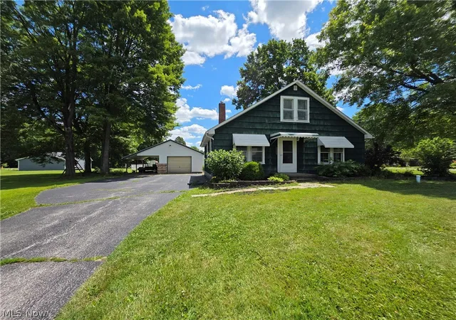 Homes for sale in Newton Falls, OH | 2335 W River Rd, Newton Falls, OH 44444 | MLS# 5222030