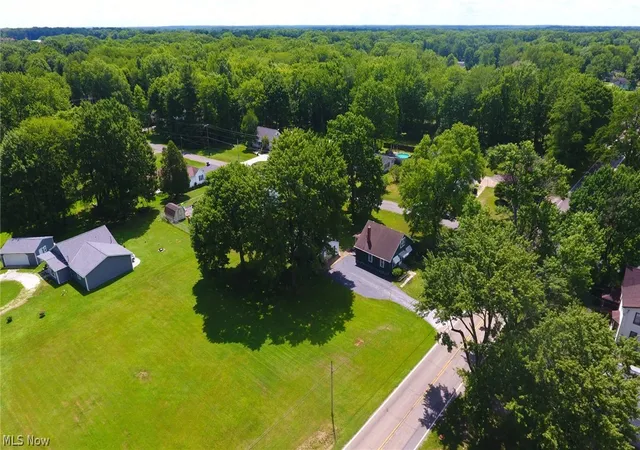 Homes for sale in Newton Falls, OH | 2335 W River Rd, Newton Falls, OH 44444 | MLS# 5222030