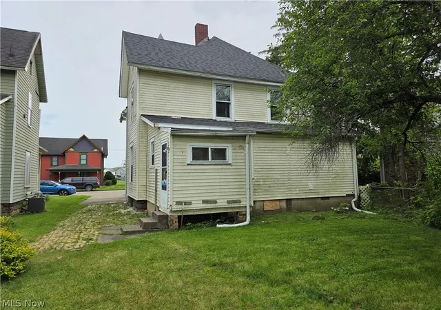Homes for sale in Newcomerstown, OH | 214 W Church St, Newcomerstown, OH 43832 | MLS# 5221889