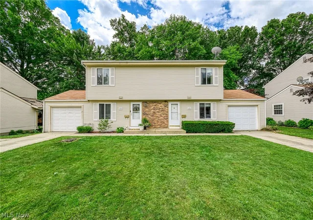 Photo 3 of Condo for sale at 2292 Echo Valley Dr, Stow, OH 44224 | MLS# 5221746 | Listing updated on 2026-09-18