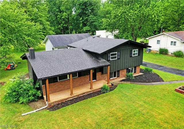 4th image of 972 Wilson Sharpsville Rd, Cortland, OH 44410 | MLS# 5222151