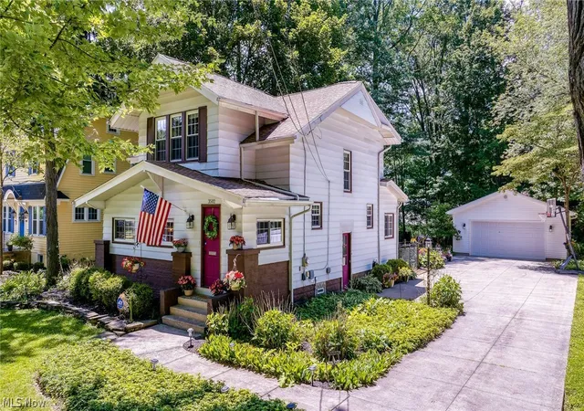 Homes for sale in Stow, OH | 3502 Edgewood Dr, Stow, OH 44224 | MLS# 5222489