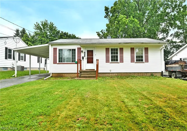 Homes for sale in Salem, OH | 1833 Cleveland St, Salem, OH 44460 | MLS# 5222534