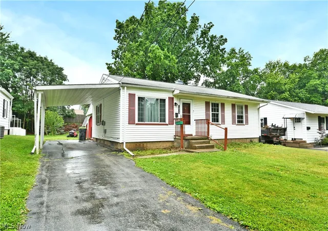 Homes for sale in Salem, OH | 1833 Cleveland St, Salem, OH 44460 | MLS# 5222534