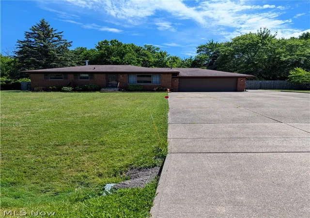 Homes for sale in Brunswick, OH | 3960 Marie Dr, Brunswick, OH 44212 | MLS# 5222111