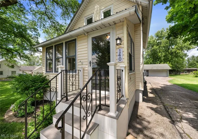 4th image of 140 5Th Ave, Chardon, OH 44024 | MLS# 5220901