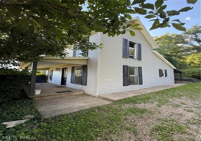 Homes for sale in Coshocton, OH | 201 Center St, Coshocton, OH 43812 | MLS# 5222566