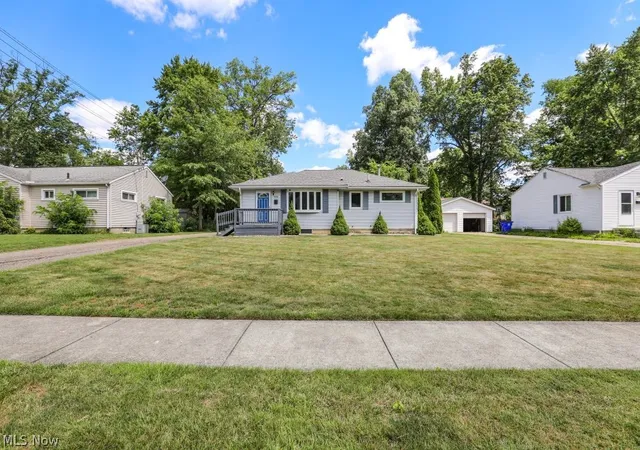 Photo 2 of Single family home for sale at 723 Eastland Ave, Ravenna, OH 44266 | MLS# 5222396 | Listing updated on 2026-07-29