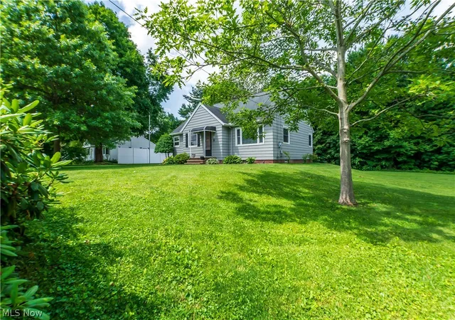 Homes for sale in Uniontown, OH | 2748 Canton Rd, Uniontown, OH 44685 | MLS# 5222521