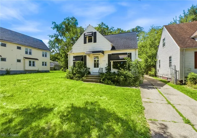 Homes for sale in Cleveland, OH | 13120 Crennell Ave, Cleveland, OH 44105 | MLS# 5222103