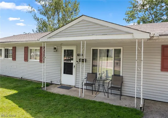 Homes for sale in Bedford Heights, OH | 6119 Eaton Ct, Bedford Heights, OH 44146 | MLS# 5221636