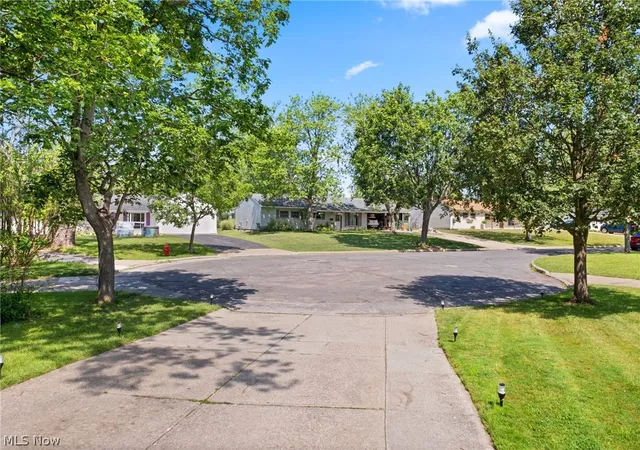 Homes for sale in Bedford Heights, OH | 6119 Eaton Ct, Bedford Heights, OH 44146 | MLS# 5221636
