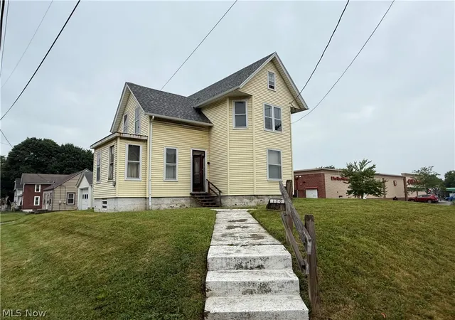 Homes for sale in Canton, OH | 139 Harrison Ave Sw, Canton, OH 44706 | MLS# 5222424