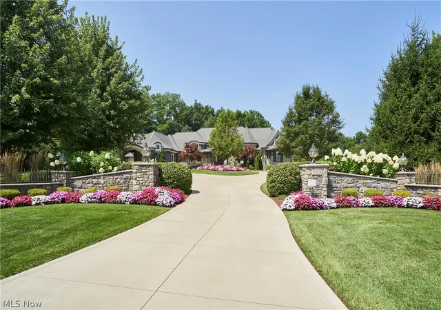 4th image of 520 Arbor Falls Dr, Wadsworth, OH 44281 | MLS# 5221155