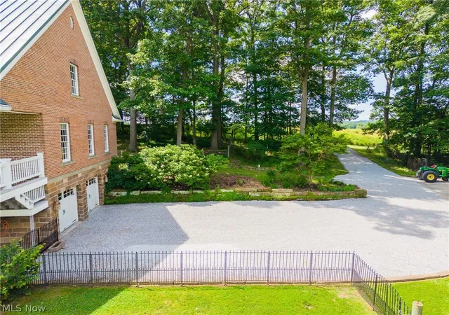 Photo 3 of Single family home for sale at 7575 Brown Rd, Shreve, OH 44676 | MLS# 5222419 | Listing updated on 2026-07-31