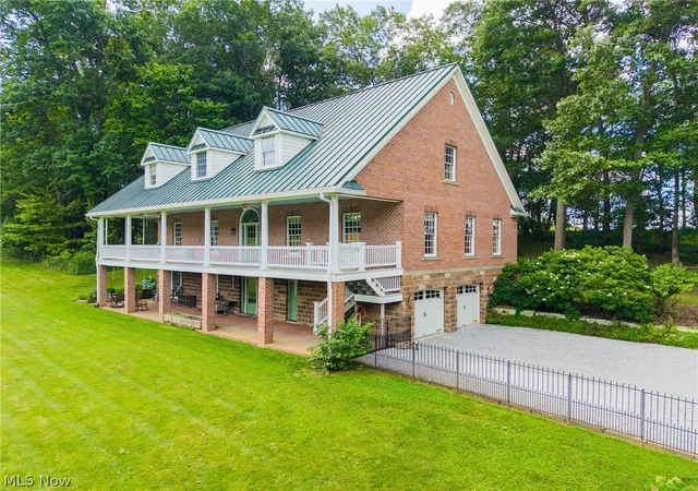 Photo 3 of Single family home for sale at 7575 Brown Rd, Shreve, OH 44676 | MLS# 5222419 | Listing updated on 2026-07-31
