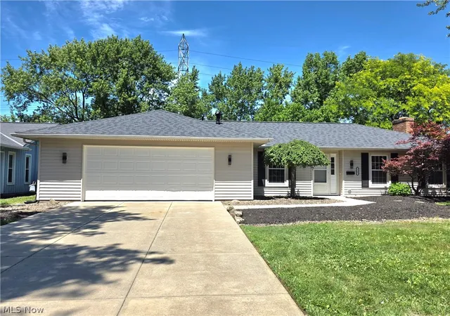Homes for sale in Berea, OH | 755 Merrimak Dr, Berea, OH 44017 | MLS# 5222563
