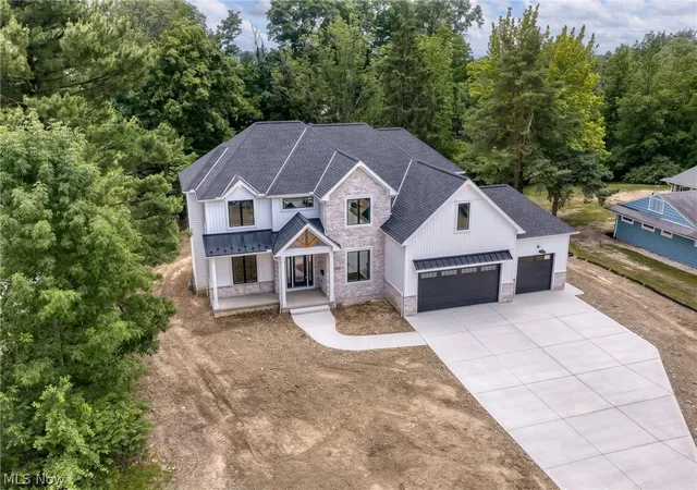 Homes for sale in Beachwood, OH | 25428 Bryden Rd, Beachwood, OH 44122 | MLS# 5183303