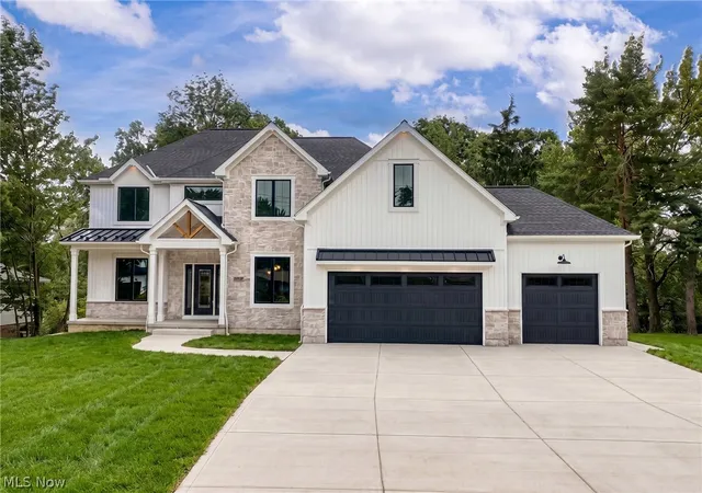 Homes for sale in Beachwood, OH | 25428 Bryden Rd, Beachwood, OH 44122 | MLS# 5183303