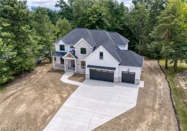 Homes for sale in Beachwood, OH | 25428 Bryden Rd, Beachwood, OH 44122 | MLS# 5183303
