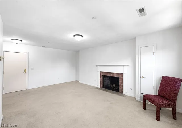 3rd image of 2885 Pease Dr #303, Rocky River, OH 44116 | MLS# 5222374