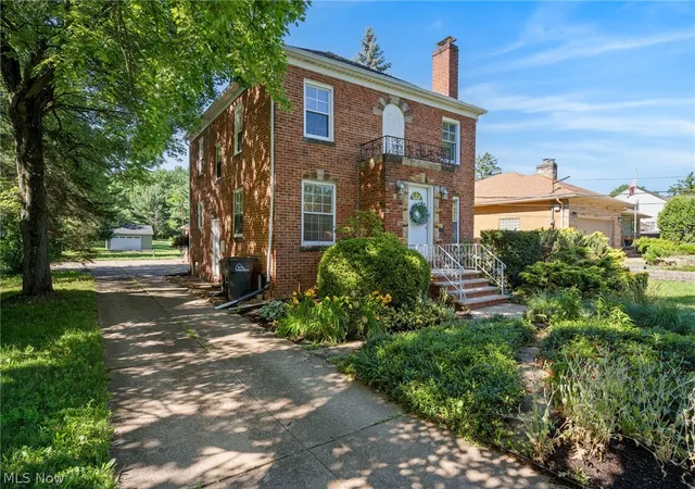 2nd image of 6832 Hillside Rd, Independence, OH 44131 | MLS# 5222295