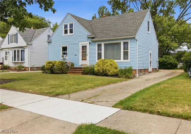 2nd image of 29783 Robert St, Wickliffe, OH 44092 | MLS# 5222536