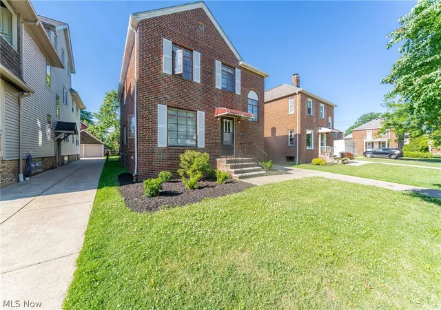 Homes for sale in Lakewood, OH | 14603 Garfield Ave, Lakewood, OH 44107 | MLS# 5220980