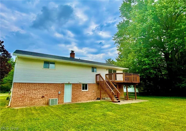 2nd image of 21113 Willow Ln, Strongsville, OH 44149 | MLS# 5222599