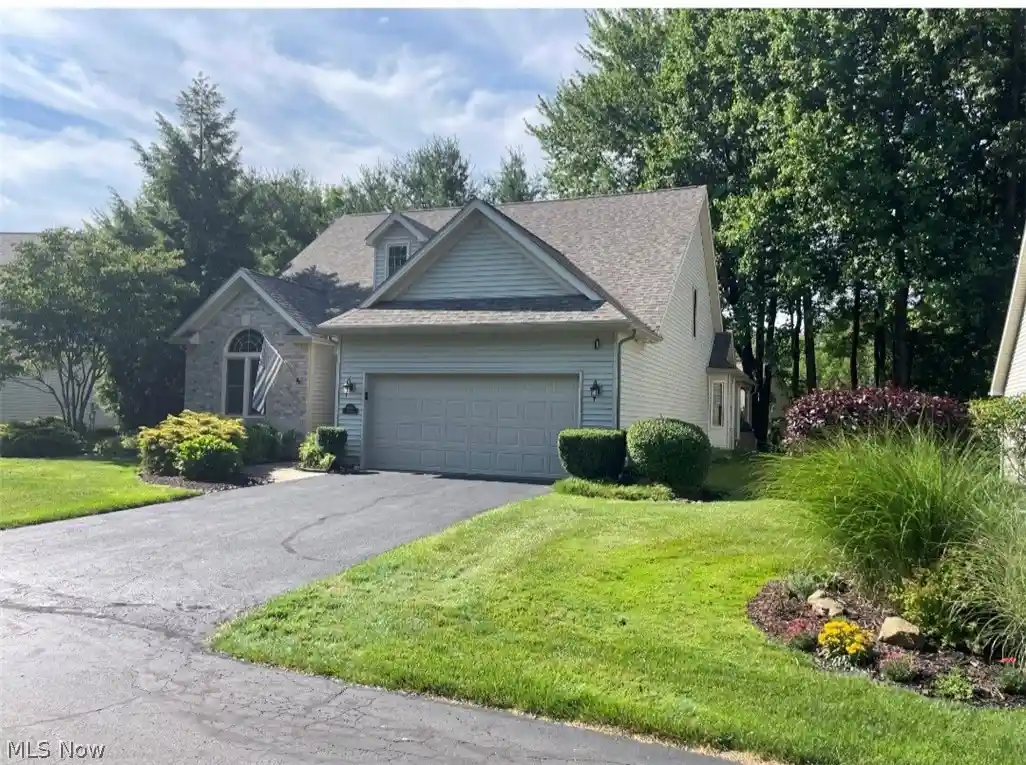 Photo 1 of Condo for sale at 8468 Hitchcock Rd #4, Youngstown, OH 44512 | MLS# 5222642 | Listing updated on 2026-10-16