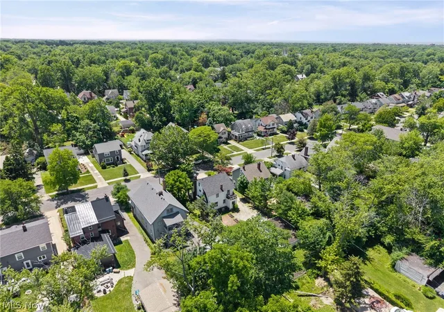 47th image of 3363 E Scarborough Rd, Cleveland, OH 44118 | MLS# 5222382