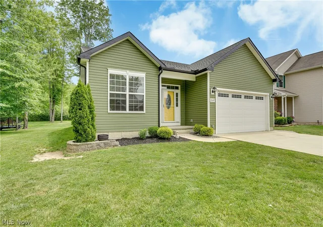 Homes for sale in Aurora, OH | 10449 Maryland St, Aurora, OH 44202 | MLS# 5222365