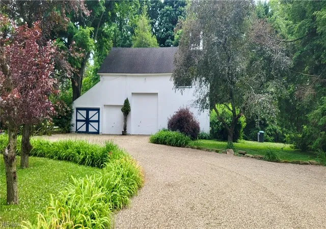 Photo 2 of Sale Pending at 9420 Hobart Rd, Willoughby, OH 44094 | MLS# 5222409 | Listing updated on 2026-07-21