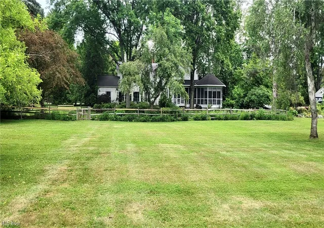 Photo 3 of Sale Pending at 9420 Hobart Rd, Willoughby, OH 44094 | MLS# 5222409 | Listing updated on 2026-07-21