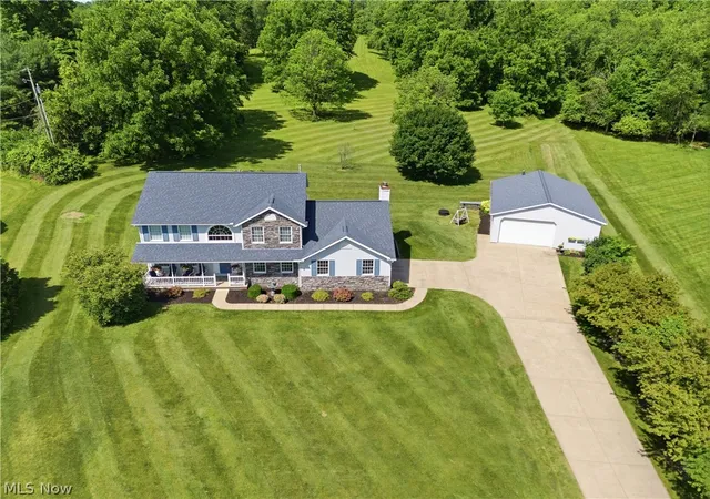 2nd image of 813 Walnut Ridge St Nw, Bolivar, OH 44612 | MLS# 5222384