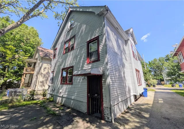 Homes for sale in Cleveland, OH | 11302 Parkview Ave, Cleveland, OH 44104 | MLS# 5222679