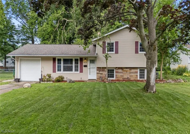 Homes for sale in Mentor, OH | 6472 Southgrove Rd, Mentor, OH 44060 | MLS# 5221482